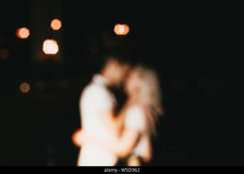 How 10 Seconds Kissing Cause 80 Million Germs Swap