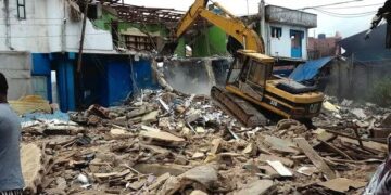 Midnight Bulldozers: Oworonshoki Residents Cry ‘Betrayal’ in Lagos