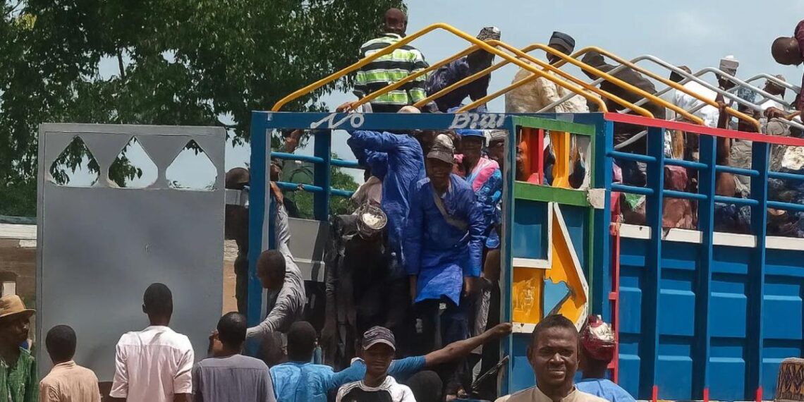 Tension in Kwara as Truckloads of Suspected Herders Arrive for Voter Registration
