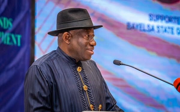 Jonathan Clarifies Linking Buhari to Boko Haram Crisis Claims