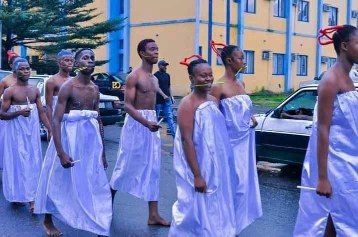 [weird] freshers induction ceremony, theatre and film students dress traditional at river state university (photos)