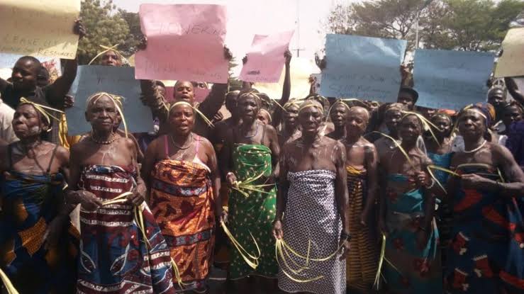 police drag 12 women to court for 'using juju to stop road construction' in bayelsa