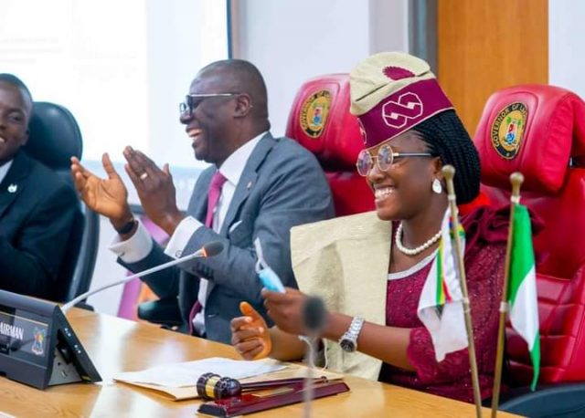 gov. sanwo-olu steps aside, as 17-year-old student presides over sec meeting (photos)