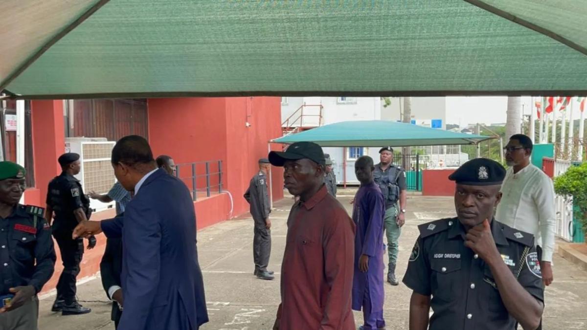 security officers at pdp headquarters